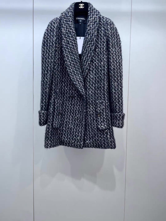 Chanel 21k gray tweed jacket