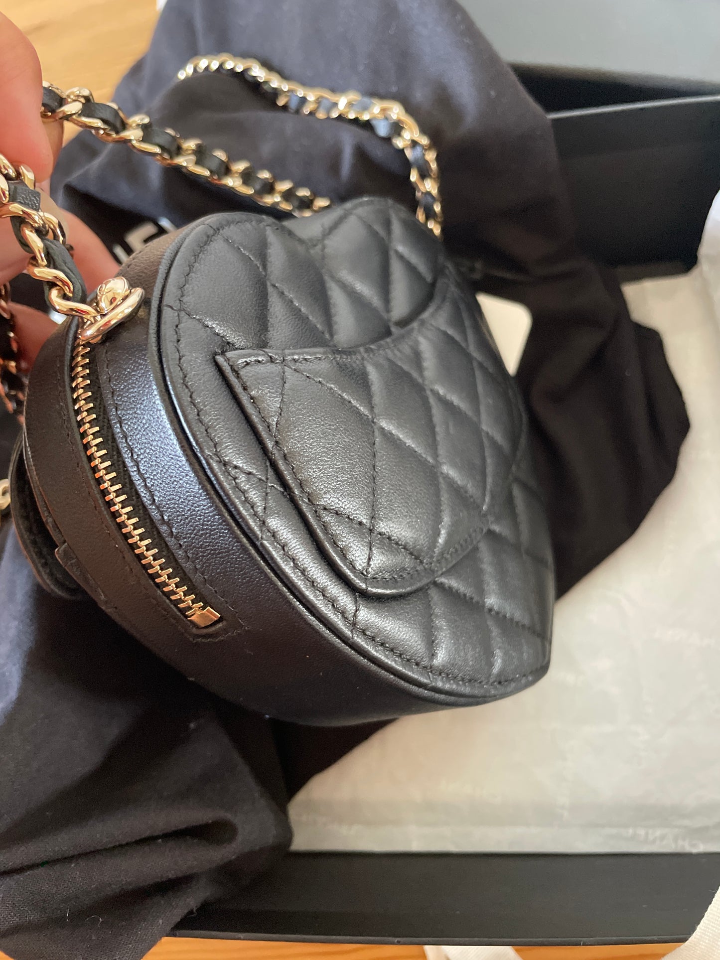 CHANEL 22S 'CC IN LOVE' BLACK HEART BAG