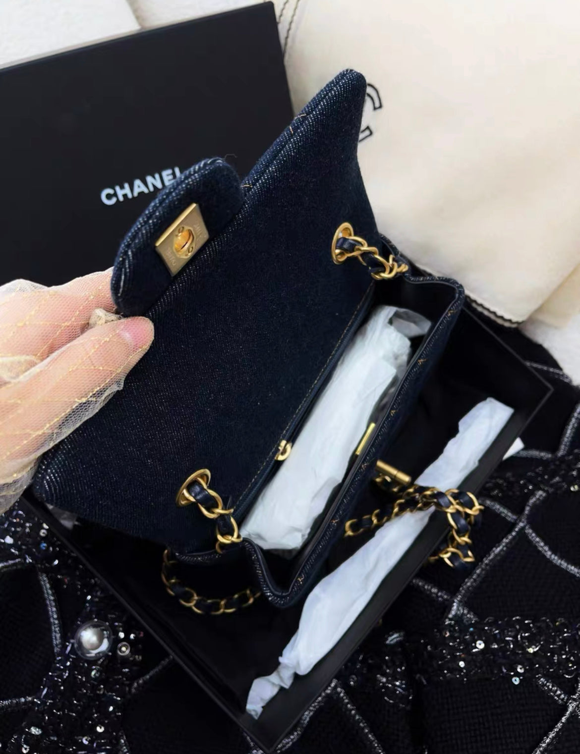 Chanel 25C indigo denim with contrasting stitching brushed gold-tone hardware Mini Flap