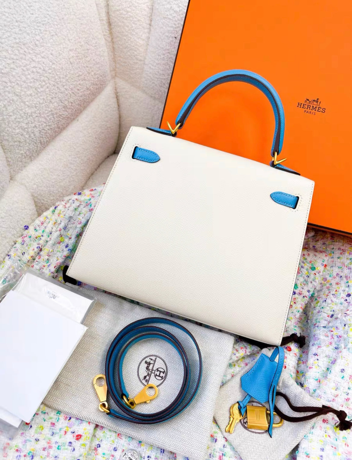 Hermès Special Order (HSS) Kelly Sellier 25 Craie and Bleu Aztec