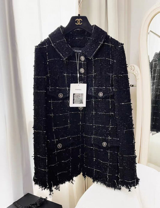 Chanel 22C black tweed jacket - size 36