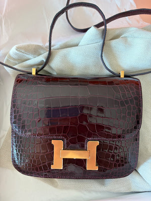 Hermes Constance 18 Bordeaux Shiny Alligator Gold hardware