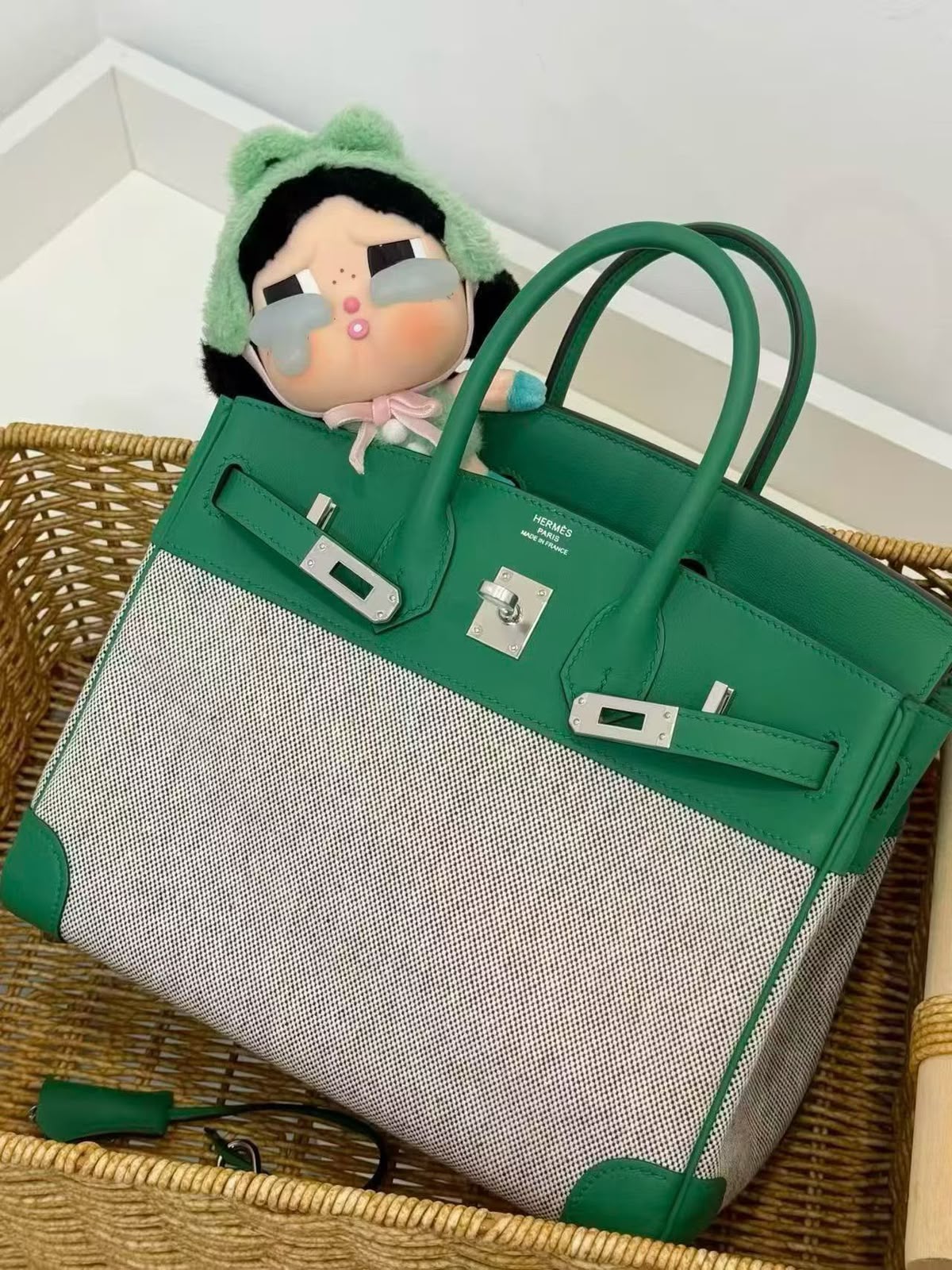 Hermes Birkin 25 Vert Vertigo Swift & Ecru Toile Palladium hardware stamp W
