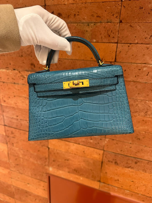 Hermes Mini Kelly 20 Vert Bosphore Matte Alligator Gold hardware stamp D