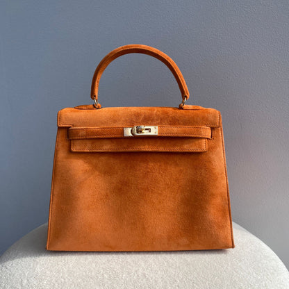 Hermès Kelly 25 Orange Doblis suede leather gold diamond hardware (Extremely rare)