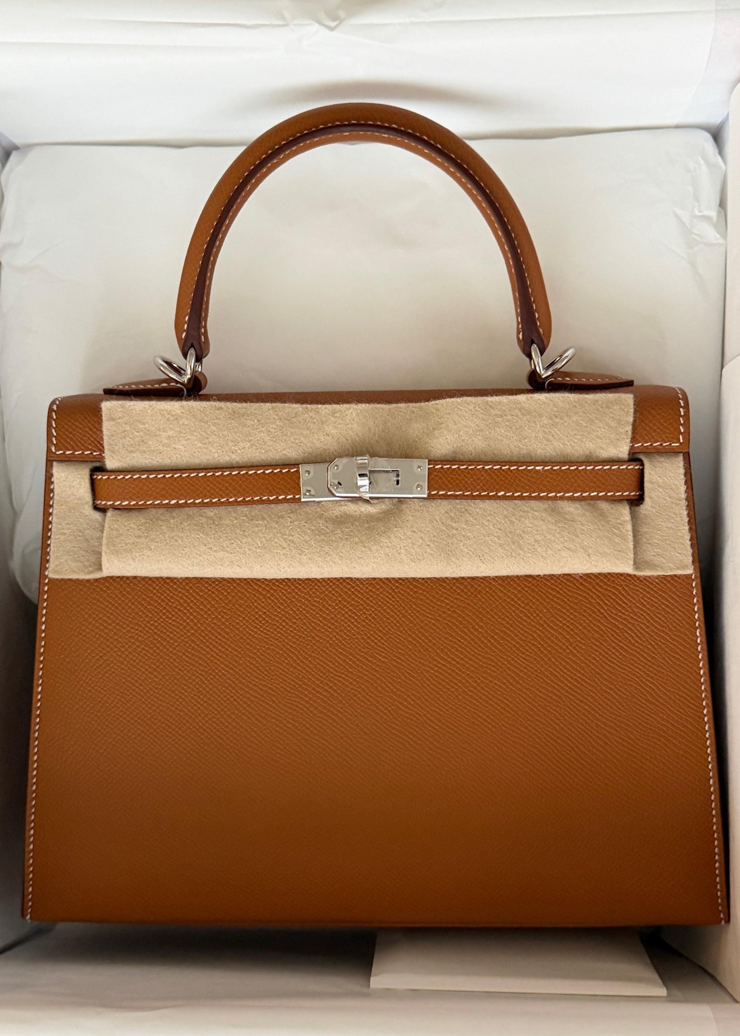 Hermès Kelly 25 Sellier Gold Epsom leather palladium hardware