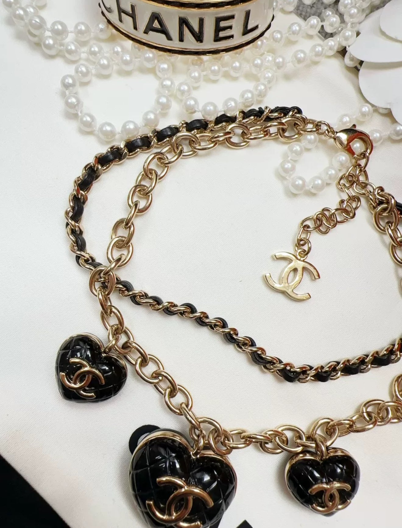 Chanel 22k heart chain necklace choker