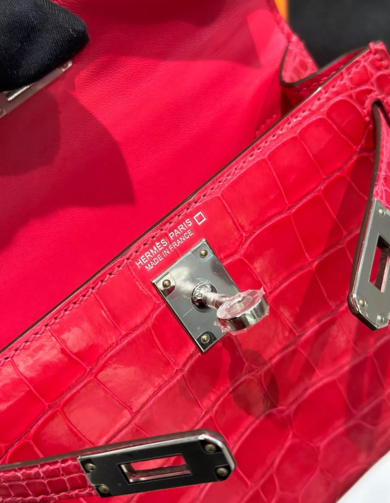 Hermès Mini Kelly Red Braise Shiny Alligator Palladium Hardware