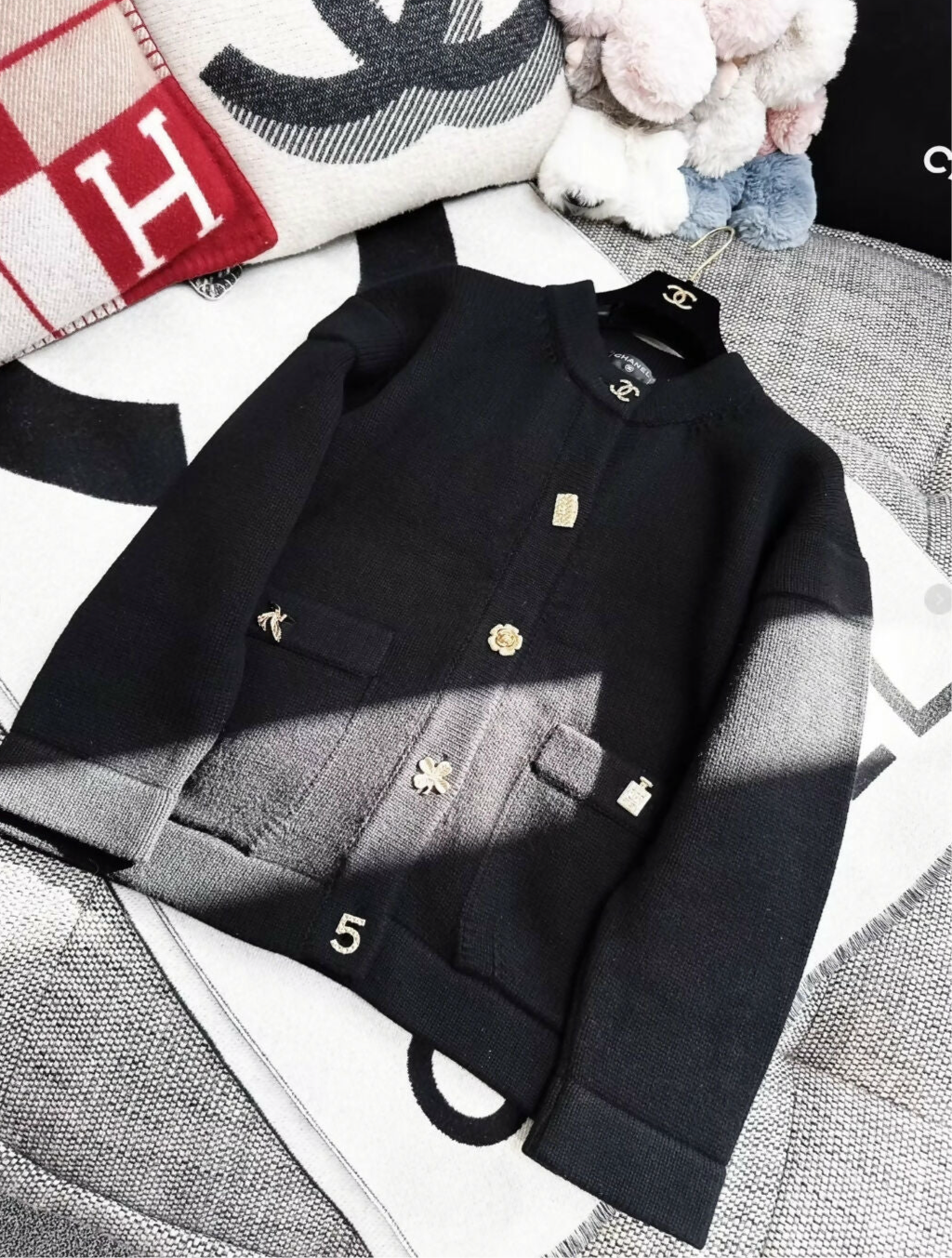 Chanel 22b black cardigan