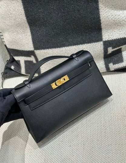 Hermès Kelly Pochette Black Swift Gold Hardware