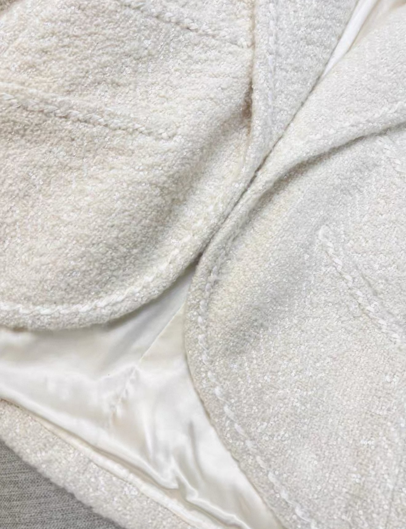 Rare Chanel 2015 écru coat