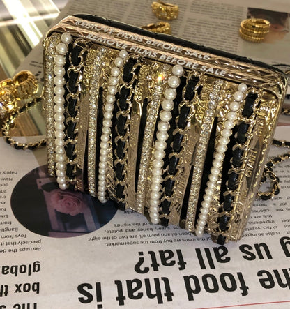 CHANEL pearl leather chain bag minaudière
