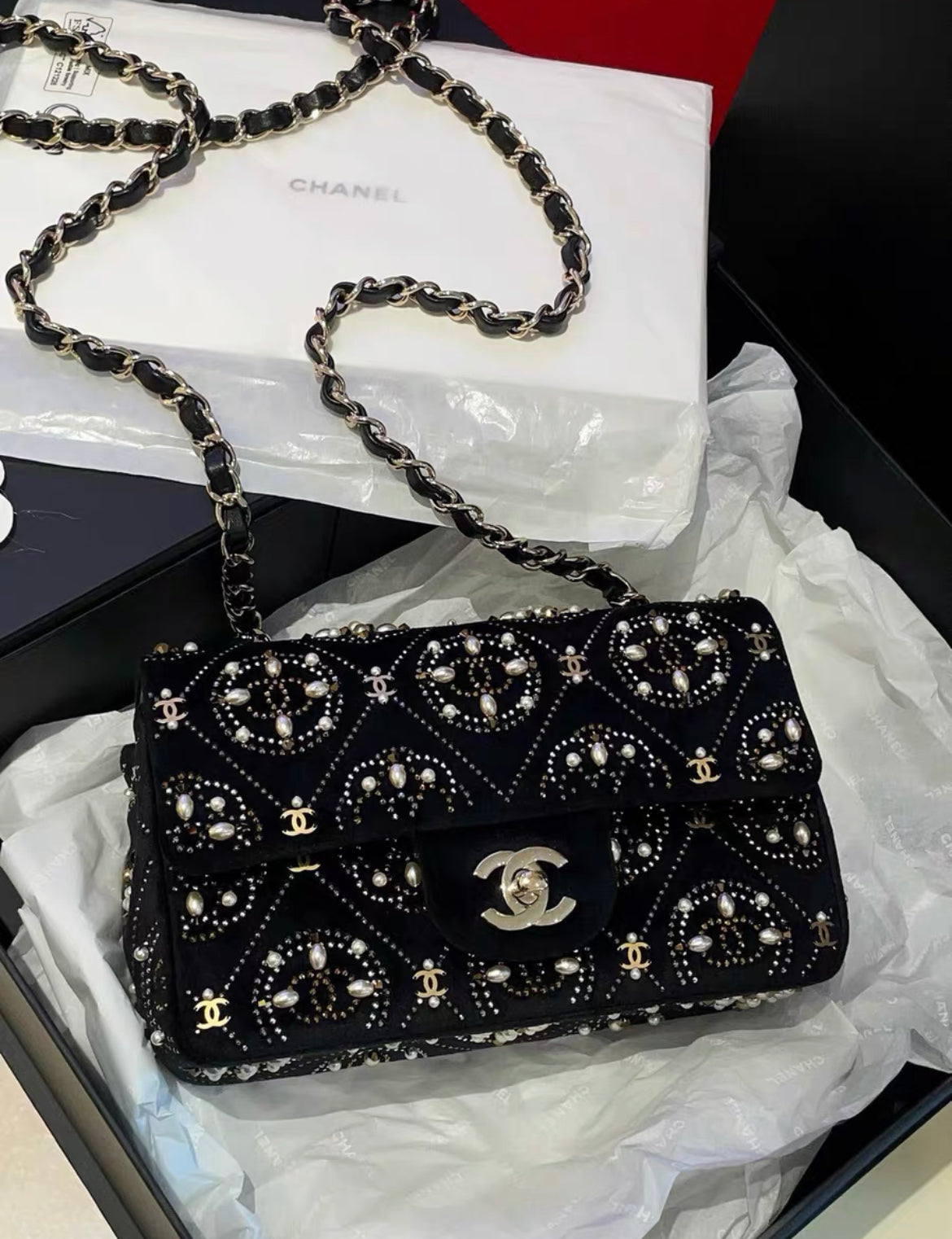 Chanel 2020 Black Velvet, Imitation Pearl, Strass CC Embellished