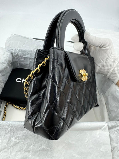 Chanel kelly Bag in Black leather gold hardware