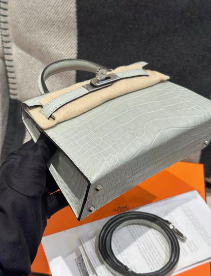Hermes mini Kelly 20 Gris Neve Matte Crocodile Leather Palladium hardware