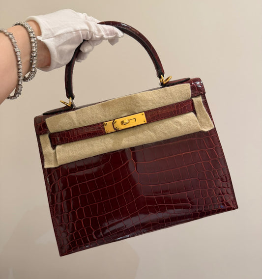 Hermes Kelly 28 Bordeaux shiny niloticus crocodile leather gold hardware