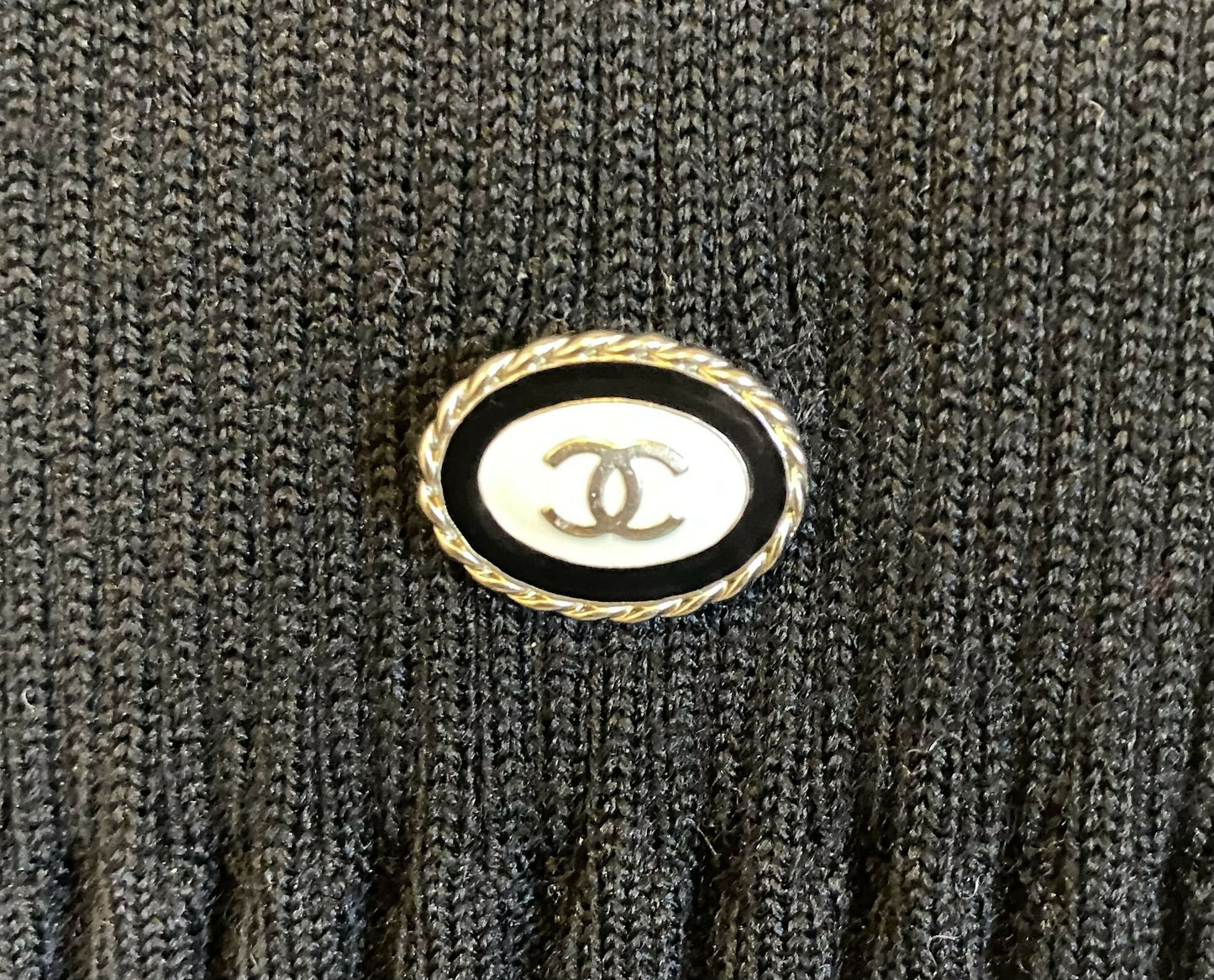 CHANEL 2019 MAXI BLACK CREAM RIBBED WOOL KNIT DRESS FR 44