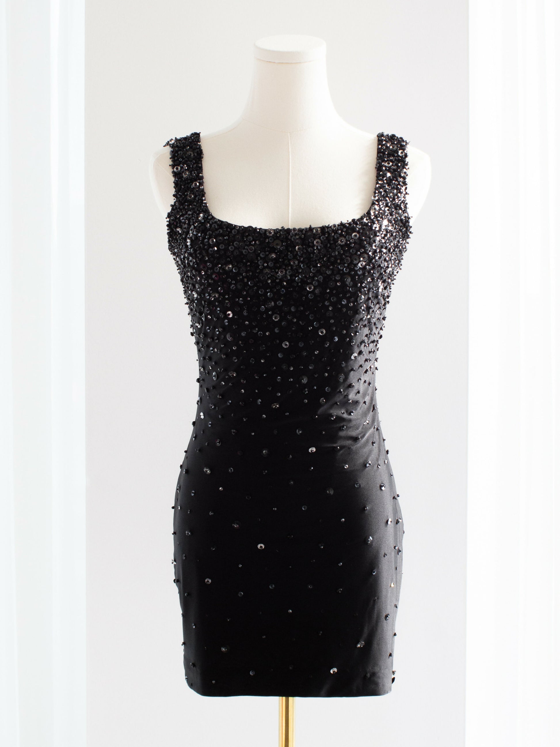 Rare Gianni Versace Couture S/S 1996 Black Embellished Mini Micro Dres – Wararni.com Rare Gianni Versace Couture S/S 1996 Black Embellished Mini Micro Dres – Wararni.com