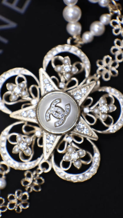 Chanel 23K Star Flower Pearl Chocker
