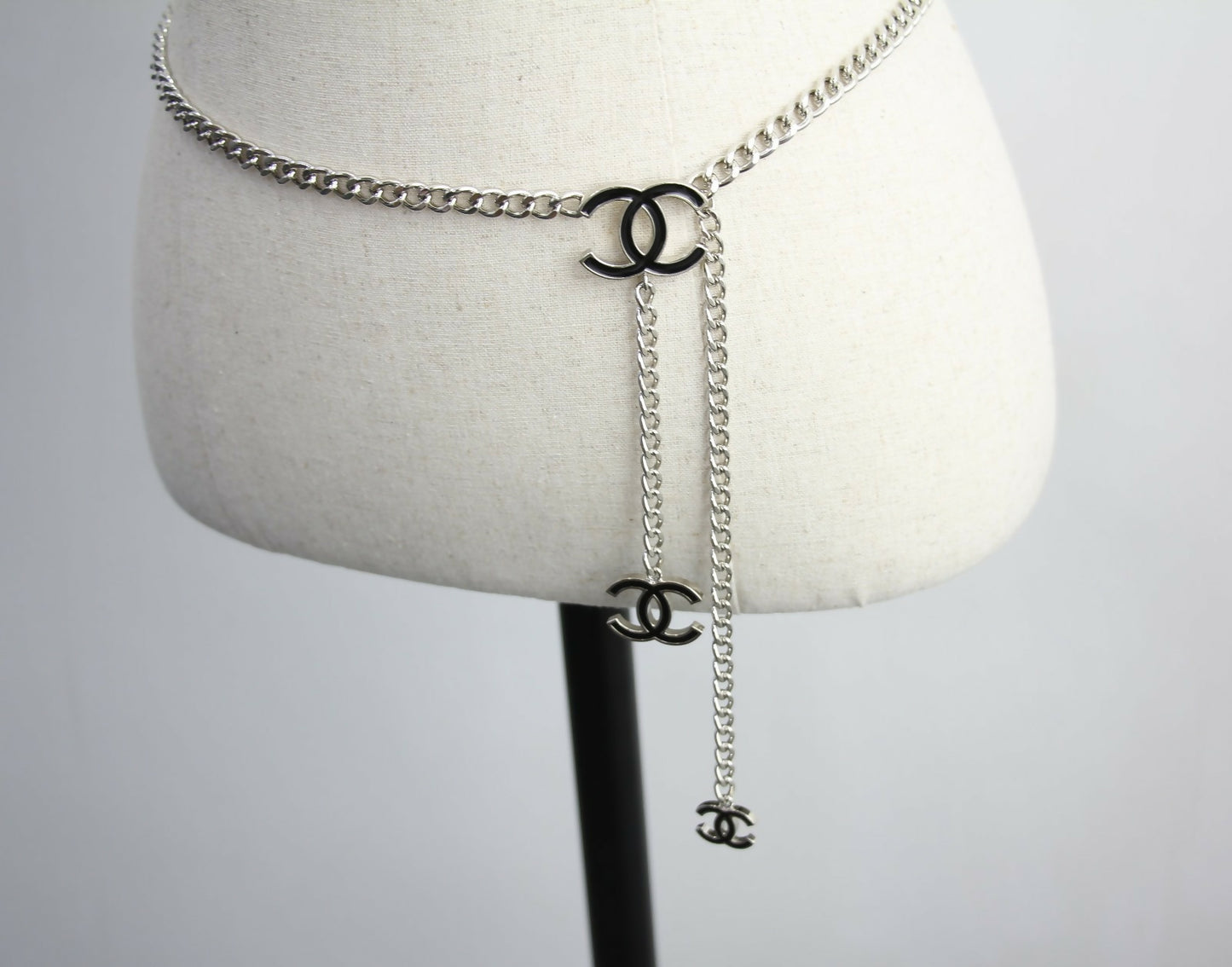 Chanel Vintage 09V Enamel Black & Silver-Tone Metal Waist Chain/Necklace