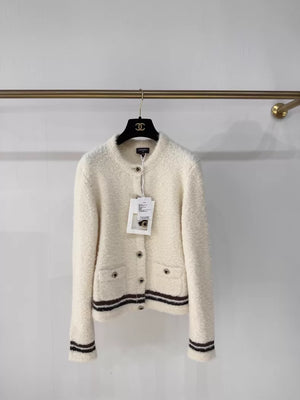 Chanel 25N off-white cashmere knit cardigan