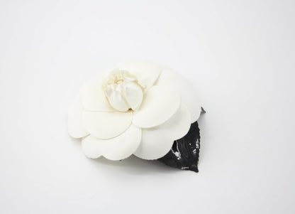 Chanel Vintage 81-85 Velvet Black Leaf White Camellia Brooch