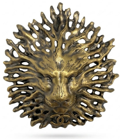 NIB Chanel 19K Limited Edition Large Egyptian Collection Gold CC Lion Head Brooch