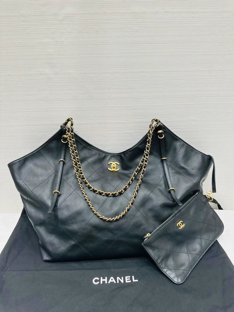 Chanel 25 maxi tote