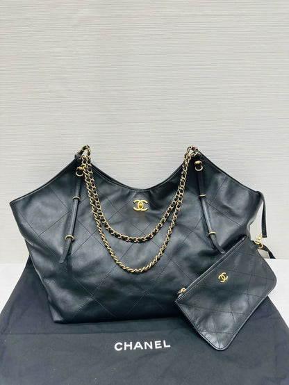 Chanel 25 maxi tote