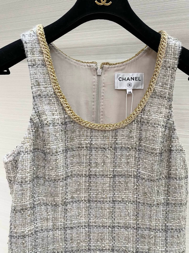 Chanel 25B gray gold tweed dress