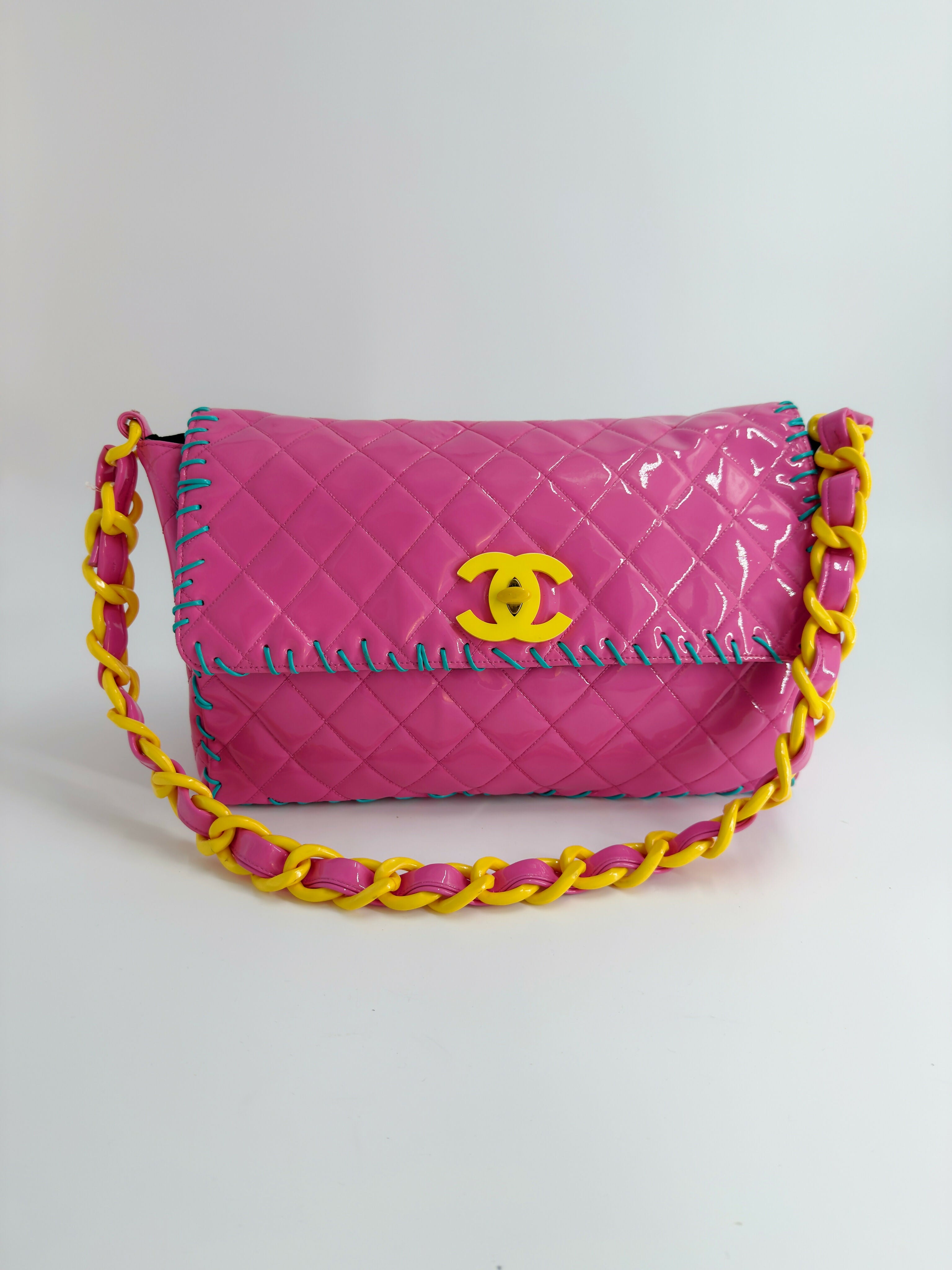 Chanel ヴィンテージ　ピアノ　バッグ　ピンク CHANEL 1994 Wararni.com – Bag Flap Jumbo Vinyl Pink Vintage バッグ