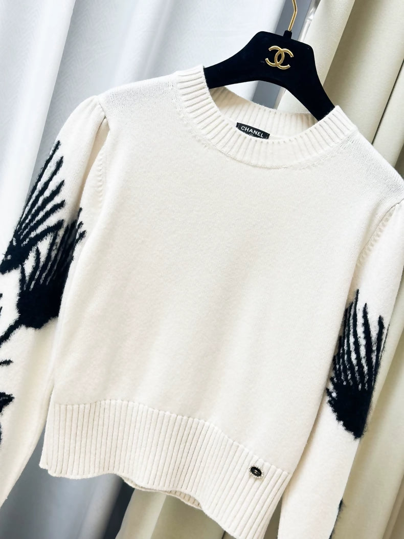 Chanel 21A White Knitted Top