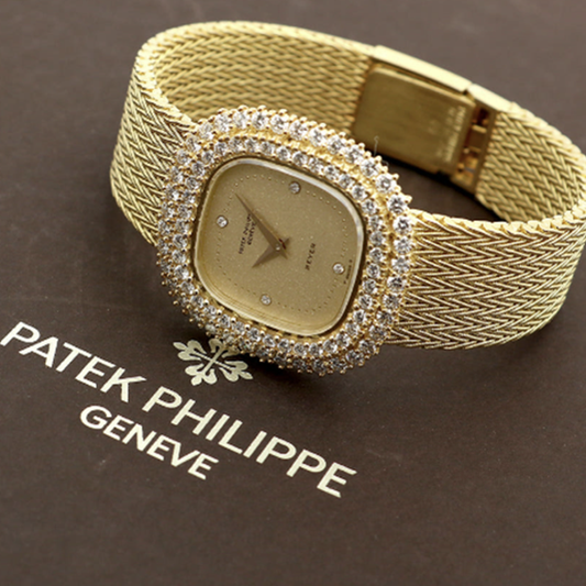 Patek Philippe Lady Watch 1985 Small 29 Women's Gold Watch 4494/002 Glitter Dial Original Diamond