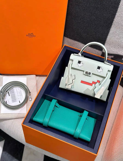 HERMÈS KELLY DOLL PICTO VERT FIZZ EPSOM LEATHER PHW