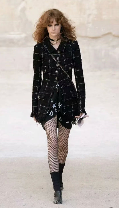 Chanel 22C black tweed jacket - size 36