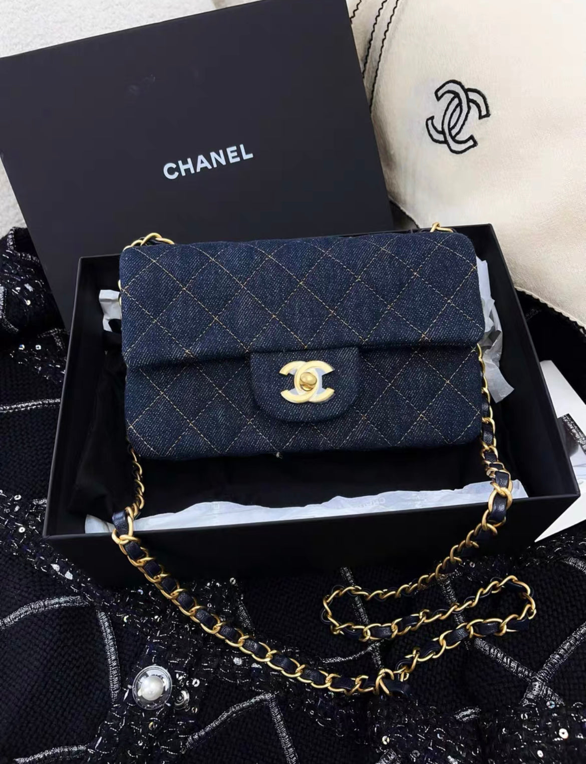 Chanel 25C indigo denim with contrasting stitching brushed gold-tone hardware Mini Flap