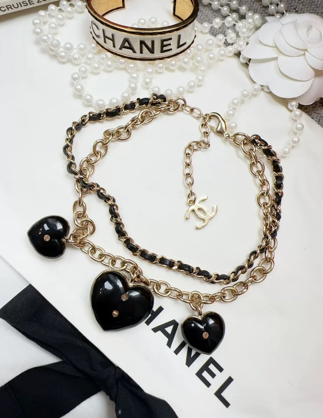 Chanel 22k heart chain necklace choker