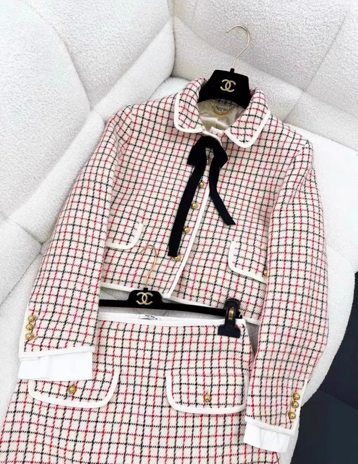 Miu Miu pink plaid jacket and skirt set in size 40 – Wararni.com