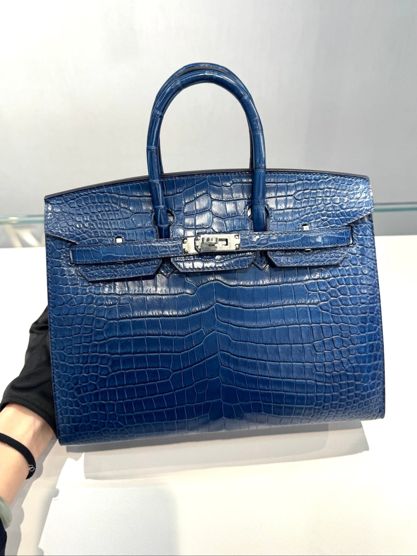 HERMÈS Birkin 25 Sellier Aizome Matte Crocodile Palladium hardware
