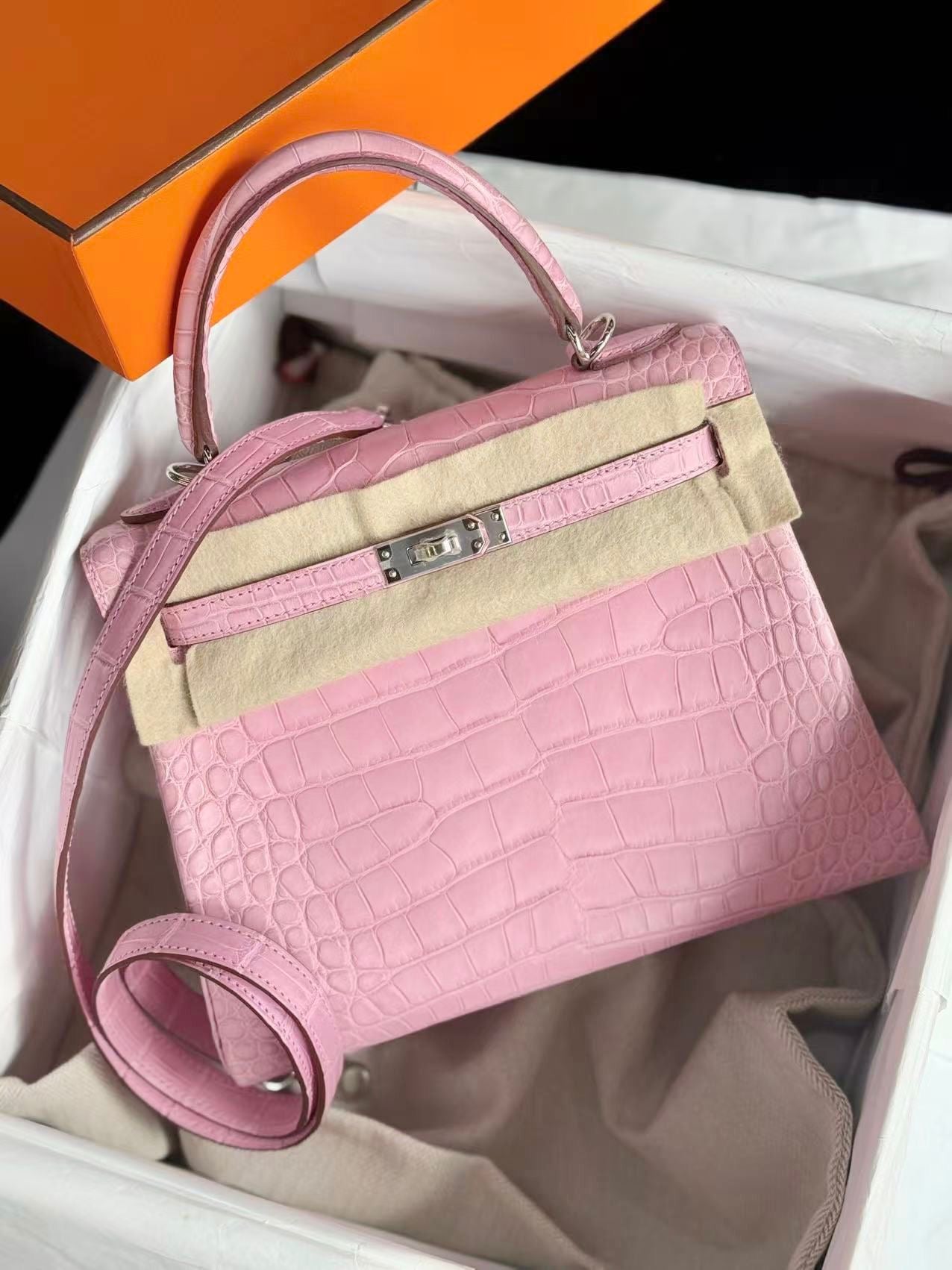 Hermès Kelly 25 5P Bubblegum Pink Alligator leather Palladium hardware