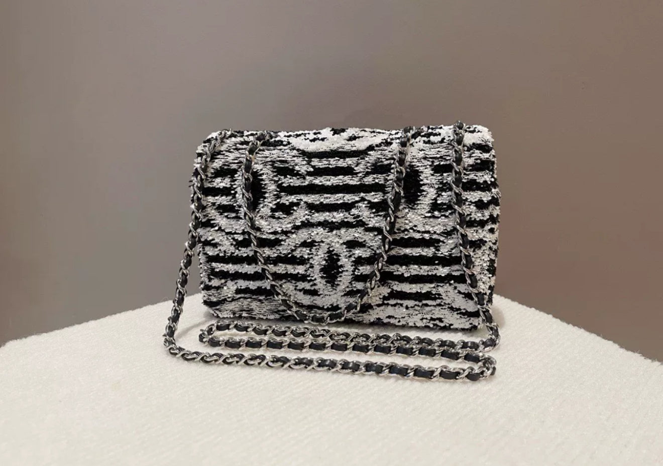 CHANEL 24S MINI SEQUINS BLACK/WHITE Flap