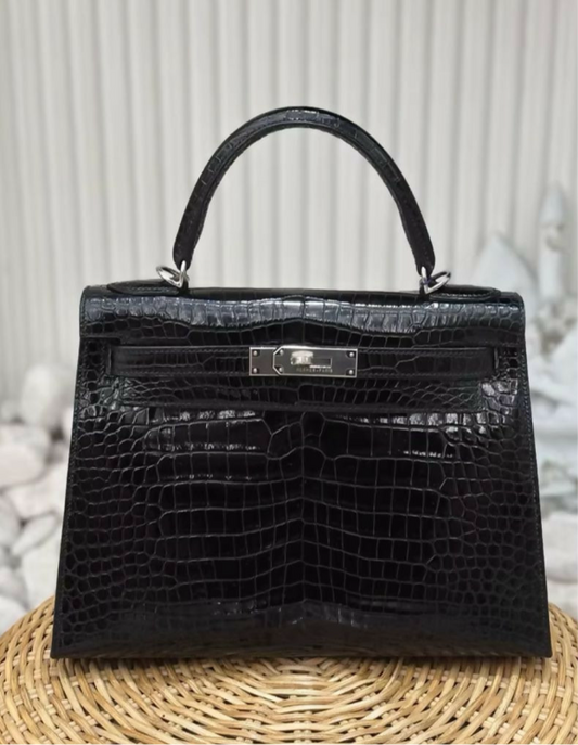 Hermès Kelly 28 black shiny alligator leather palladium hardware