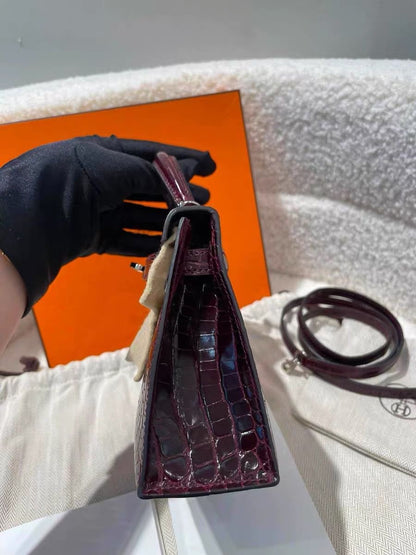 Hermes mini Kelly 20 Bordeaux Shiny alligator leather palladium hardware