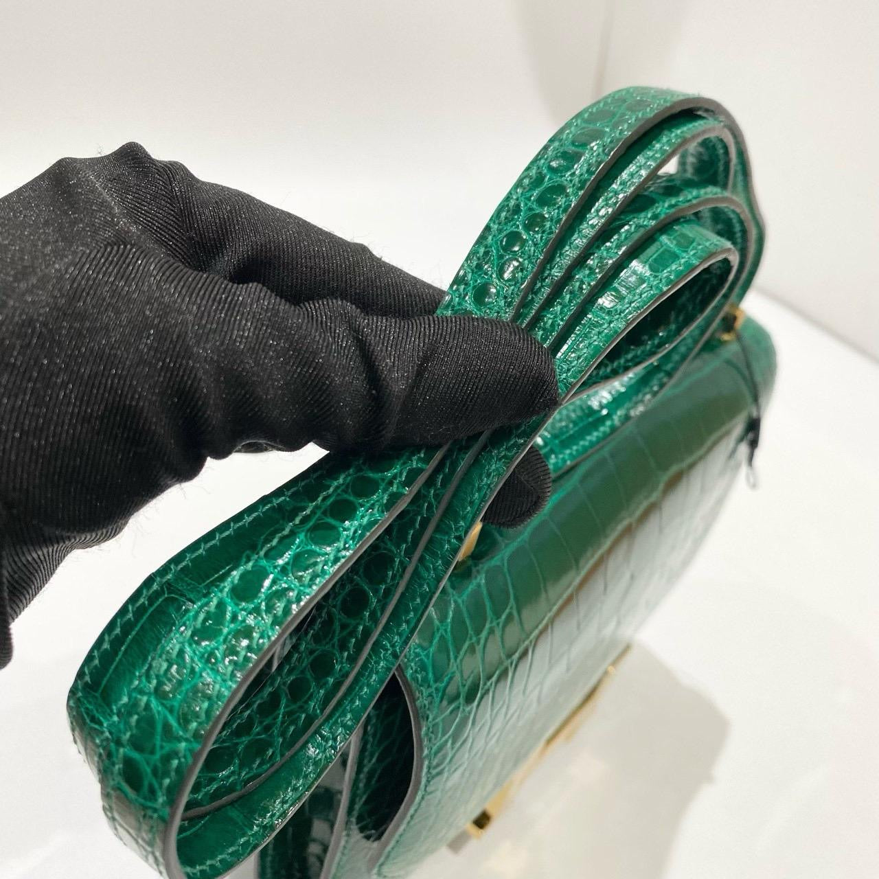 Hermès Constance 18 Vert Emeraude Alligator Mississippi Lisse Gold Hardware
