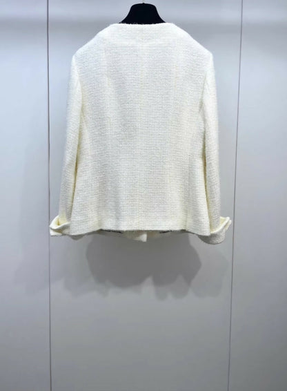 Chanel23S ecru tweed jacket