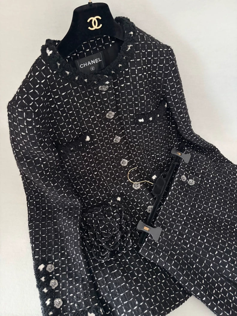 Chanel 23K black and white tweed jacket