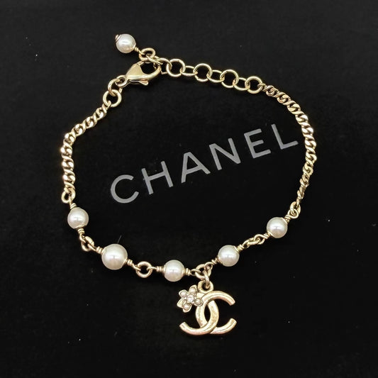 Chanel double C pendant pearl bracelet