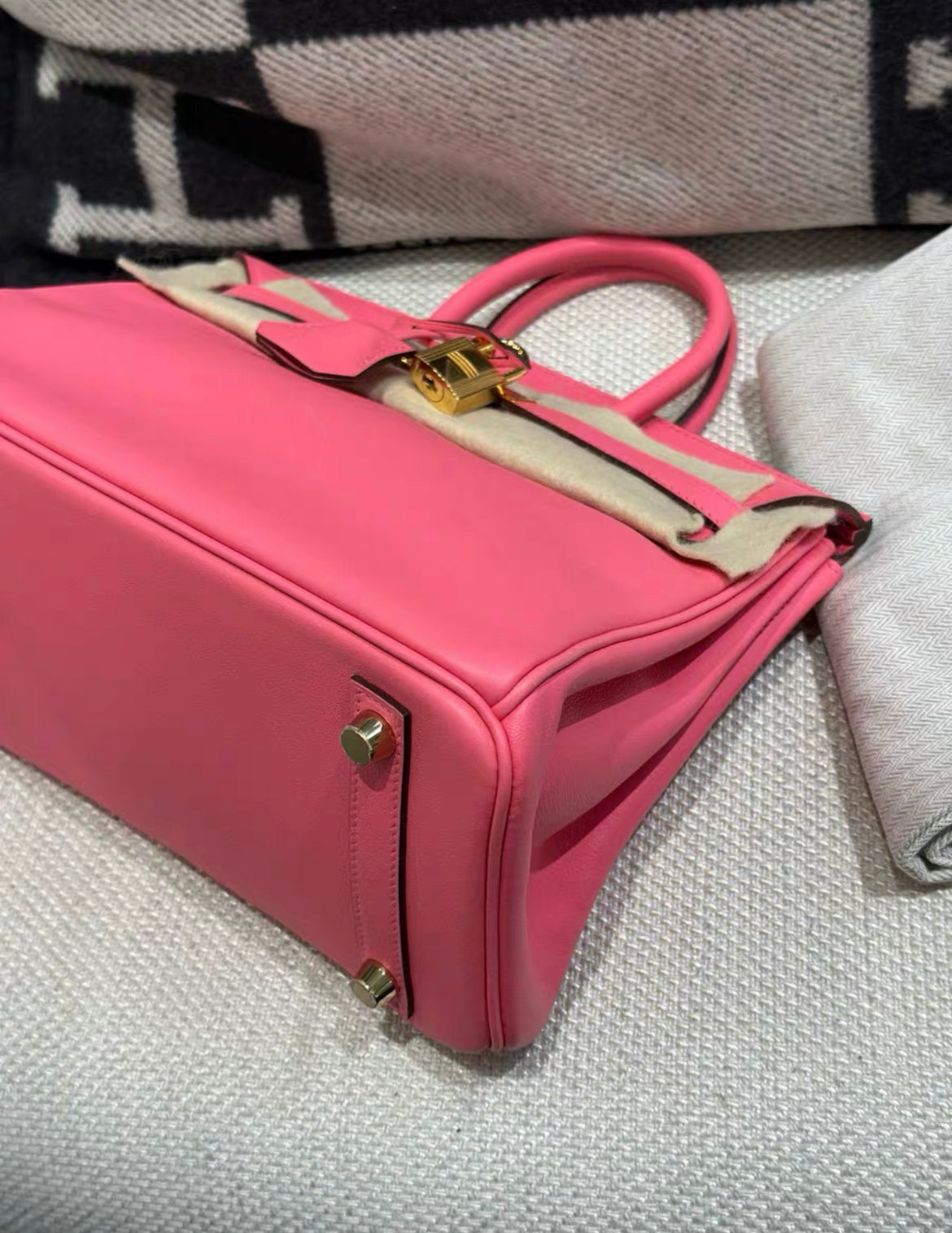 Hermes Birkin 25, Rose Lipstick Pink Swift Leather With Gold Hardware