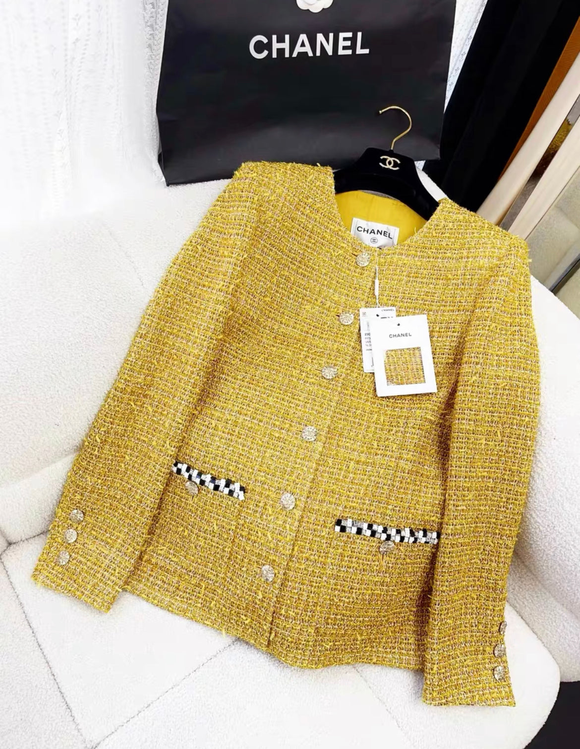 Chanel 23C Gold yellow tweed jacket size 38