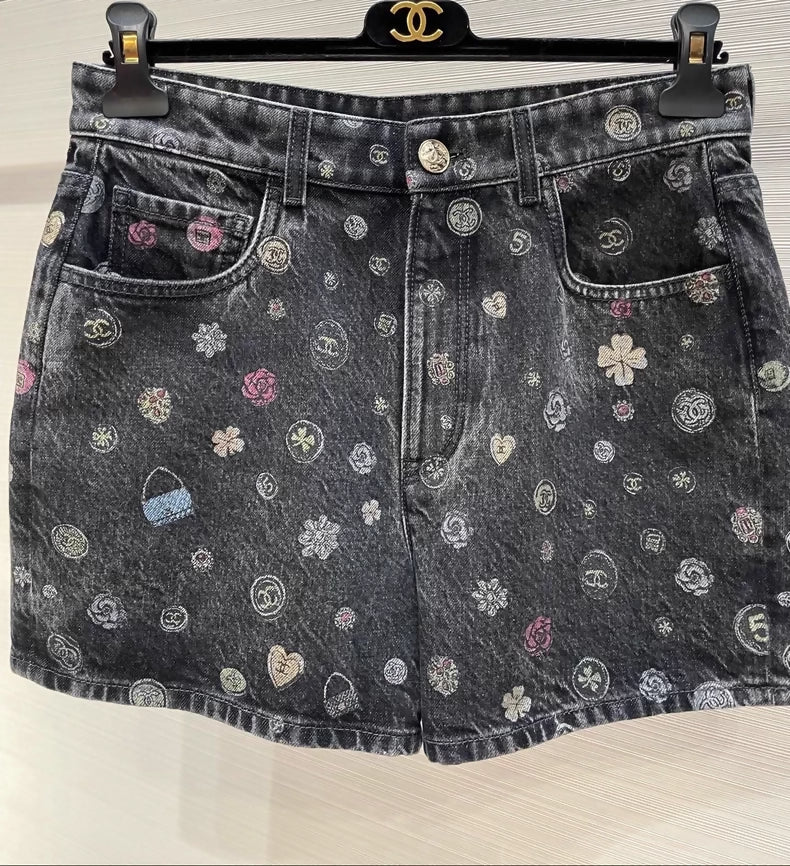 Chanel 25B grey printed denim shorts